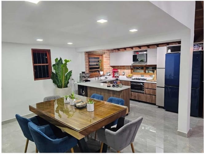 Casa de 4 alcobas en venta en Blanquizal, Rionegro · foto 5 de 20