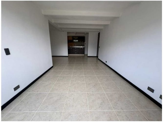 Apartamento de 3 alcobas en venta en Los Colores, Medellín, 82 m² · foto 5 de 19