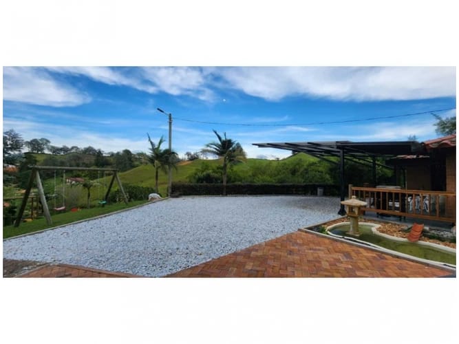 Casa de 4 alcobas en venta en Blanquizal, Rionegro · foto 17 de 20