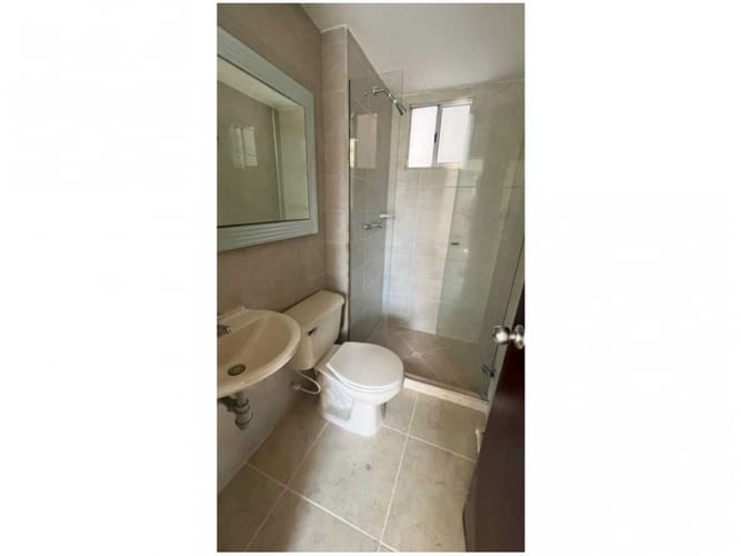 Apartamento de 3 alcobas en venta en Los Colores, Medellín, 82 m² · foto 16 de 19