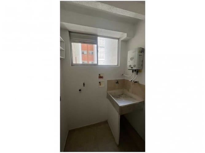 Apartamento de 3 alcobas en venta en Los Colores, Medellín, 82 m² · foto 18 de 19