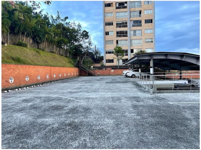 Apartamento en venta en El Poblado, Medellín · foto 18 de 18