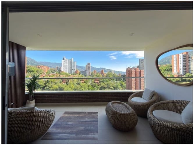 Apartamento de 3 alcobas en venta en Los Balsos, Medellín, 152 m² · foto 5 de 17