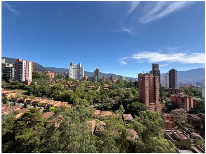 Apartamento de 3 alcobas en venta en Los Balsos, Medellín, 152 m² · foto 7 de 17