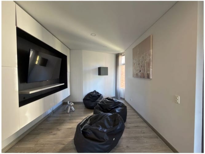 Apartamento de 3 alcobas en venta en Los Balsos, Medellín, 152 m² · foto 9 de 17