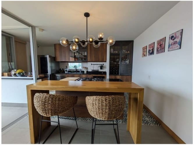 Apartamento de 3 alcobas en venta en El Esmeraldal, Medellín, 110 m² · foto 2 de 20