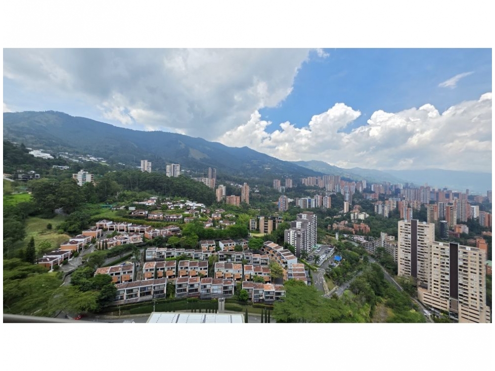 Apartamento en venta en Altos Del Poblado, Medellín · foto 15 de 24