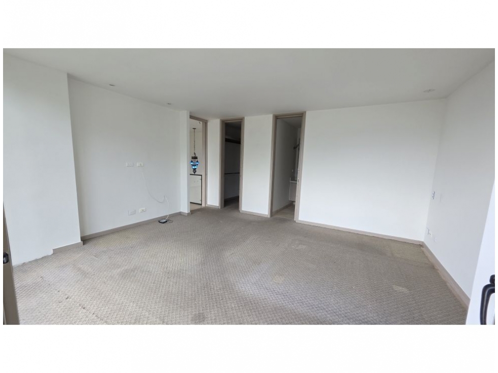 Apartamento en venta en Altos Del Poblado, Medellín · foto 23 de 24
