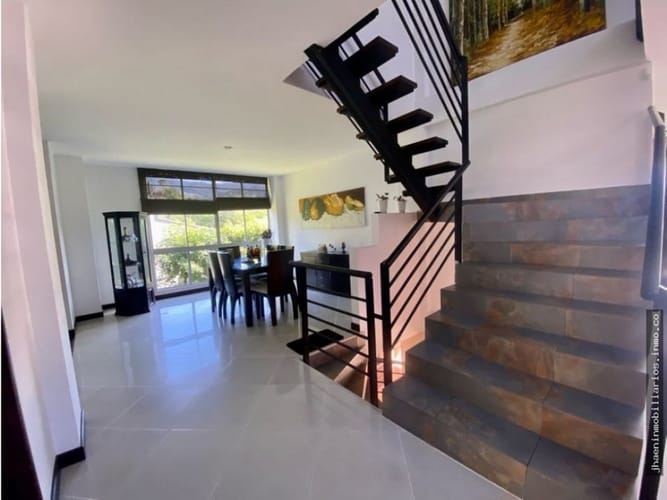 Casa de 4 alcobas en venta en Loma Del Escobero, Envigado, 1036 m² · foto 8 de 20
