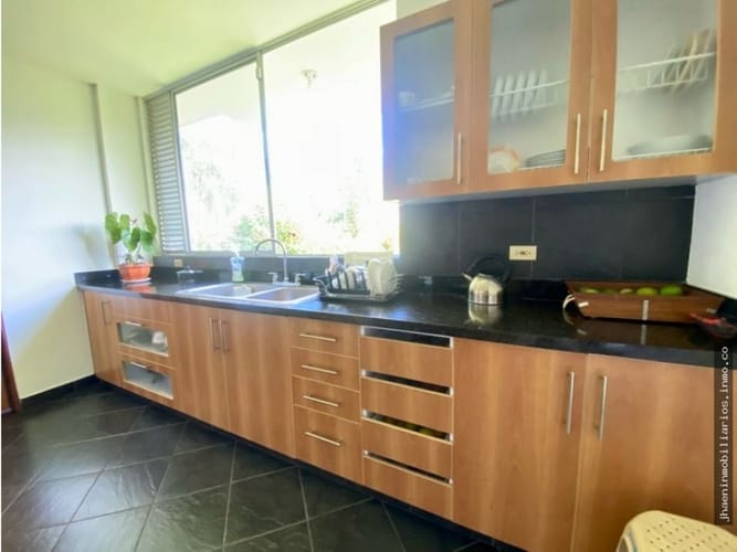 Casa de 4 alcobas en venta en Loma Del Escobero, Envigado, 1036 m² · foto 11 de 20
