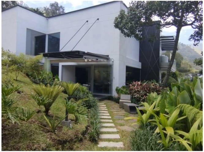 Casa de 4 alcobas en venta en Las Palmas, Medellín, 1500 m² · foto 19 de 24
