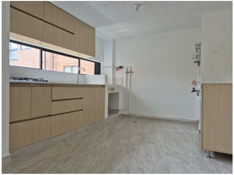 Apartamento en venta en Loma Del Escobero, Envigado · foto 4 de 16