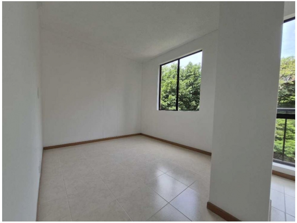 Apartamento en venta en Loma Del Escobero, Envigado · foto 5 de 16