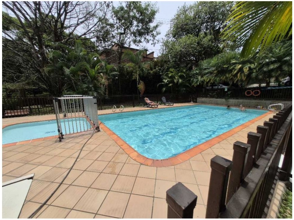 Apartamento en venta en Loma Del Escobero, Envigado · foto 12 de 16