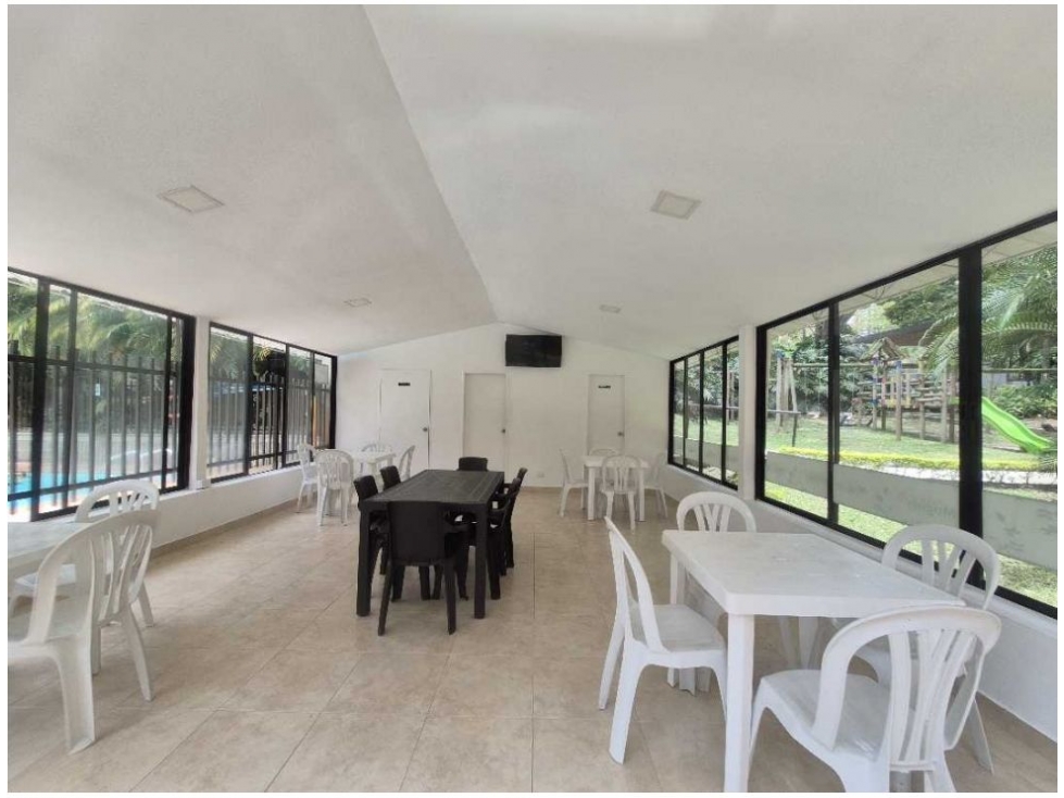 Apartamento en venta en Loma Del Escobero, Envigado · foto 13 de 16