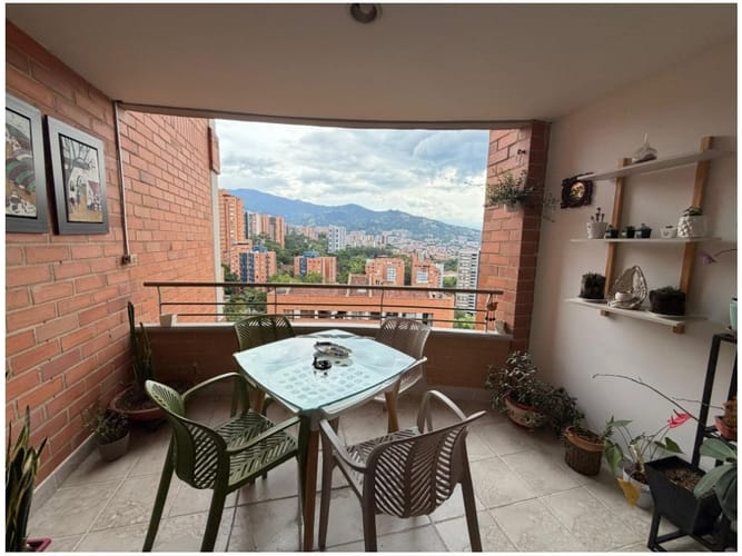 Apartamento en venta en La Frontera, Medellín · foto 5 de 24