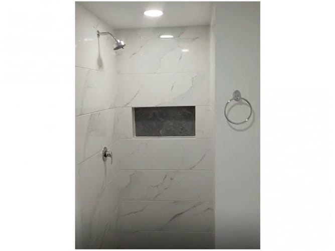 Casa de 6 alcobas en venta en Laureles, Medellín, 203 m² · foto 6 de 10