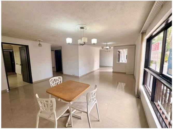 Apartamento de 3 alcobas en venta en Urbanizacion Bosques De La Capellania, Medellín, 110 m² · foto 2 de 24