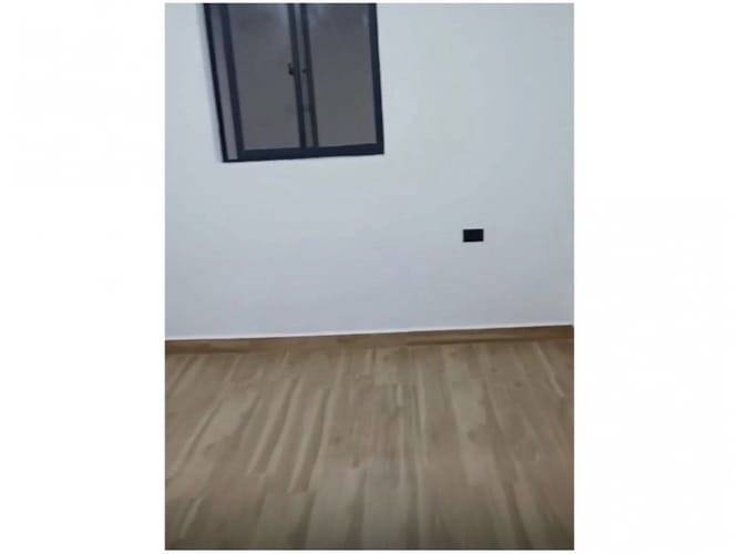 Casa de 6 alcobas en venta en Laureles, Medellín, 203 m² · foto 8 de 10