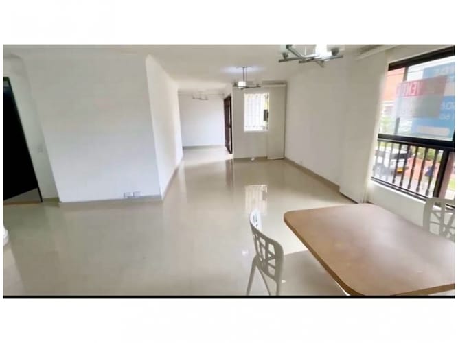 Apartamento de 3 alcobas en venta en Urbanizacion Bosques De La Capellania, Medellín, 110 m² · foto 4 de 24