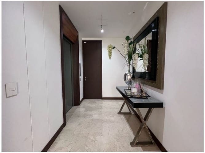 Apartamento en venta en Los Balsos, Medellín · foto 2 de 24