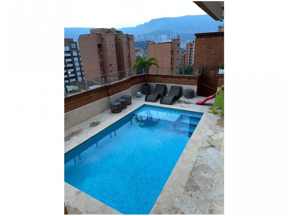 Apartamento en venta en Laureles, Medellín · foto 3 de 24