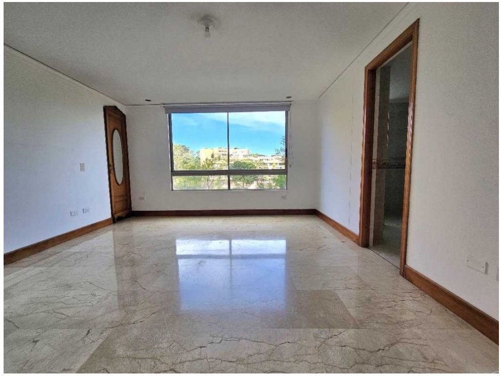 Apartamento en venta en Los Balsos, Medellín · foto 5 de 13