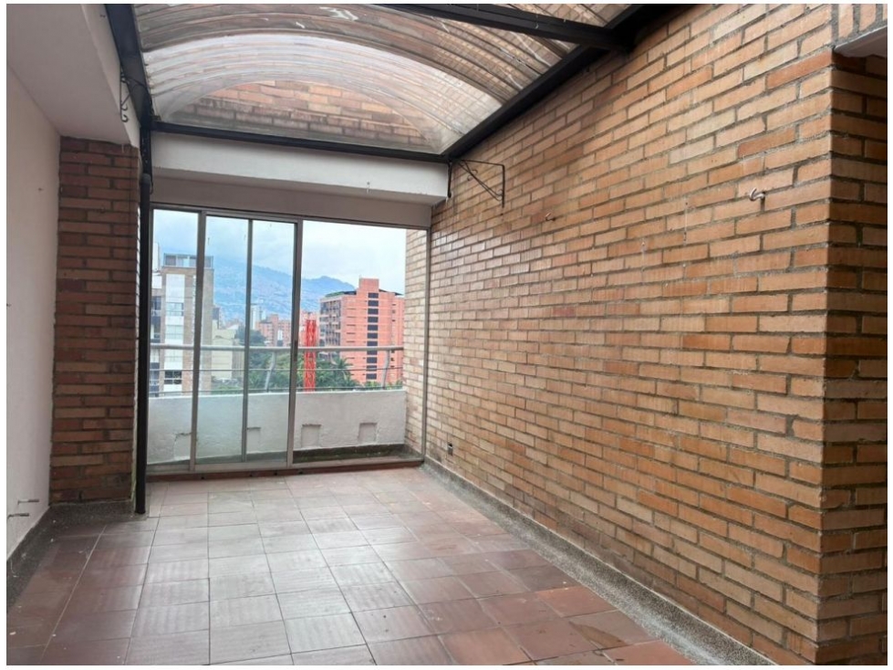 Apartamento en venta en Laureles, Medellín · foto 7 de 19