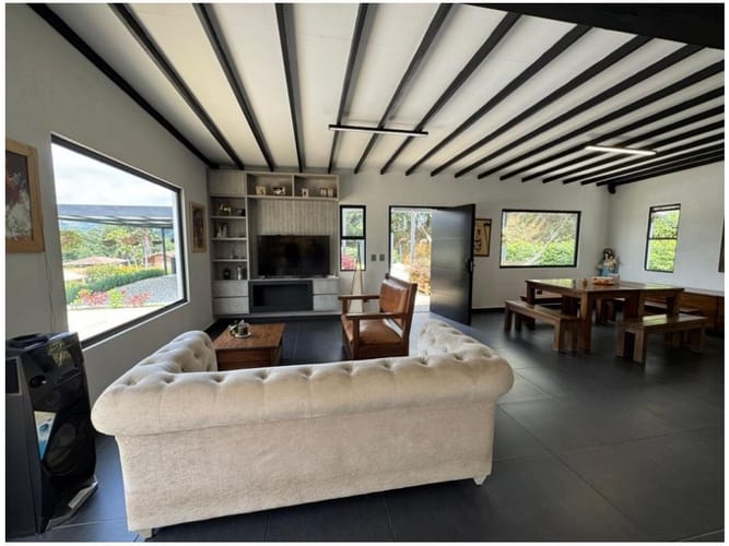 Casa de 3 alcobas en venta en Romeral, Guarne · foto 10 de 24