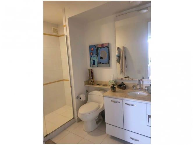 Apartamento de 1 alcoba en venta en Lalinde, Medellín, 76 m² · foto 8 de 12