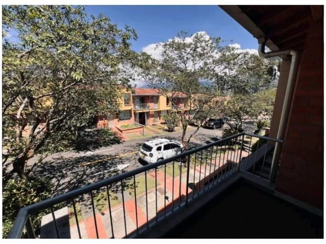 Casa en venta en San Isidro, Itagüí · foto 16 de 21
