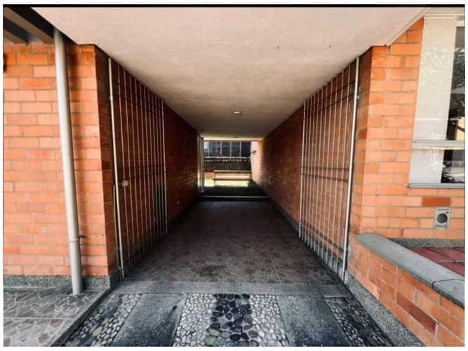 Casa en venta en San Isidro, Itagüí · foto 17 de 21