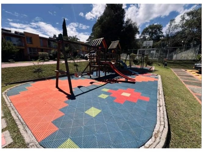 Casa en venta en San Isidro, Itagüí · foto 21 de 21