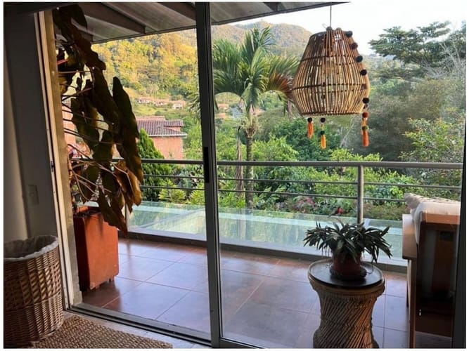 Casa en venta en Zona Centro, Envigado · foto 3 de 24