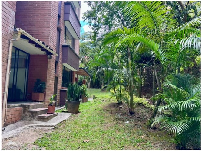 Apartamento de 4 alcobas en venta en El Poblado, Medellín, 280 m² · foto 4 de 24