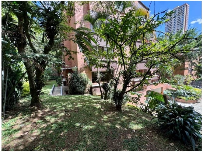 Apartamento de 4 alcobas en venta en El Poblado, Medellín, 280 m² · foto 7 de 24