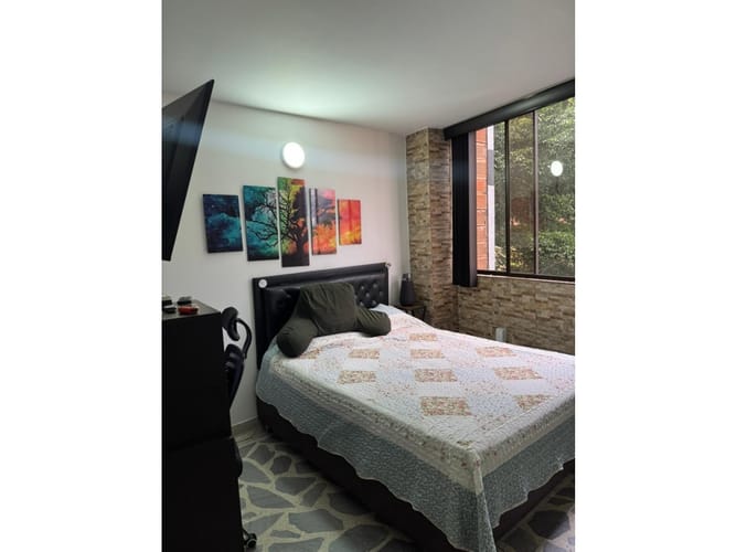 Apartamento en venta en La Almeria, Medellín · foto 3 de 23