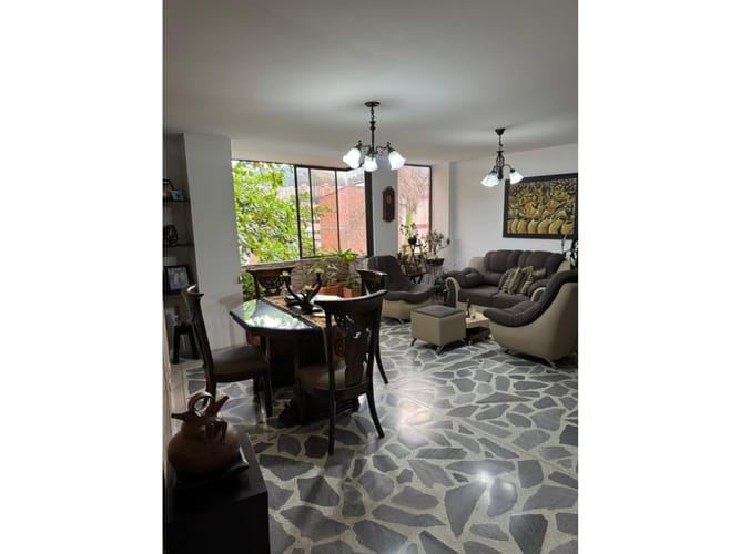 Apartamento en venta en La Almeria, Medellín · foto 6 de 23
