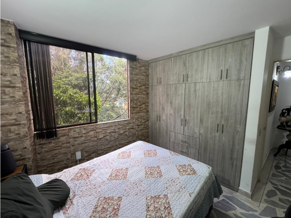 Apartamento en venta en La Almeria, Medellín · foto 8 de 23