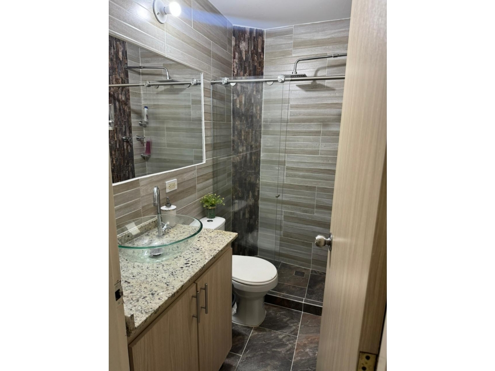 Apartamento en venta en La Almeria, Medellín · foto 9 de 23