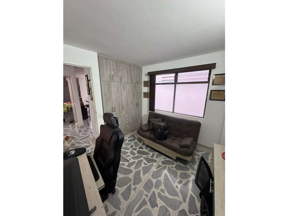 Apartamento en venta en La Almeria, Medellín · foto 10 de 23