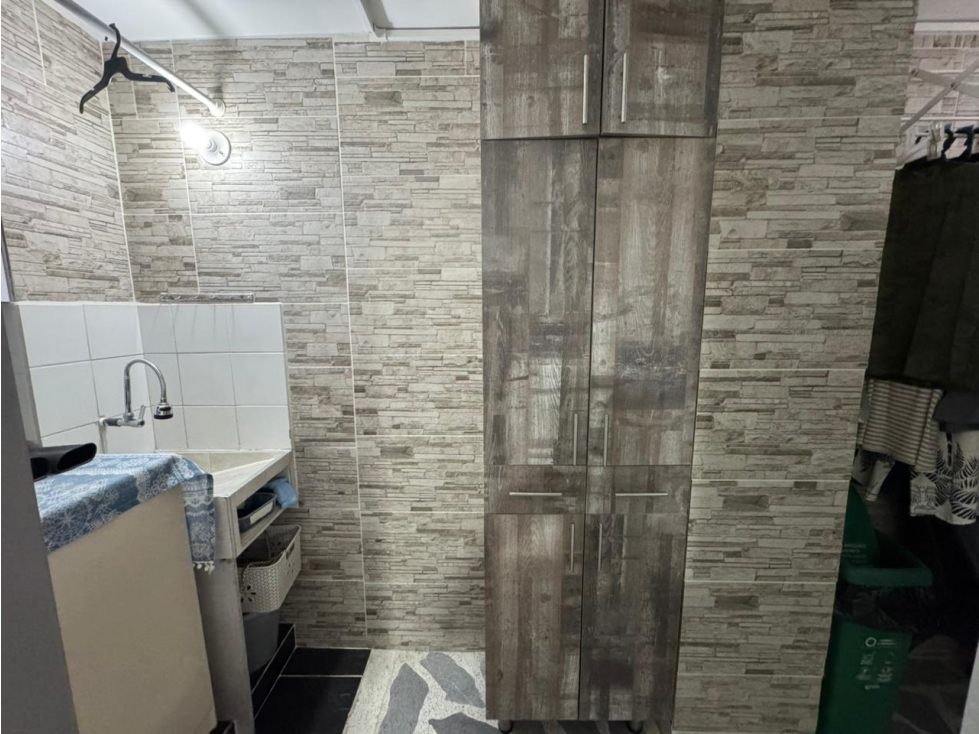 Apartamento en venta en La Almeria, Medellín · foto 11 de 23