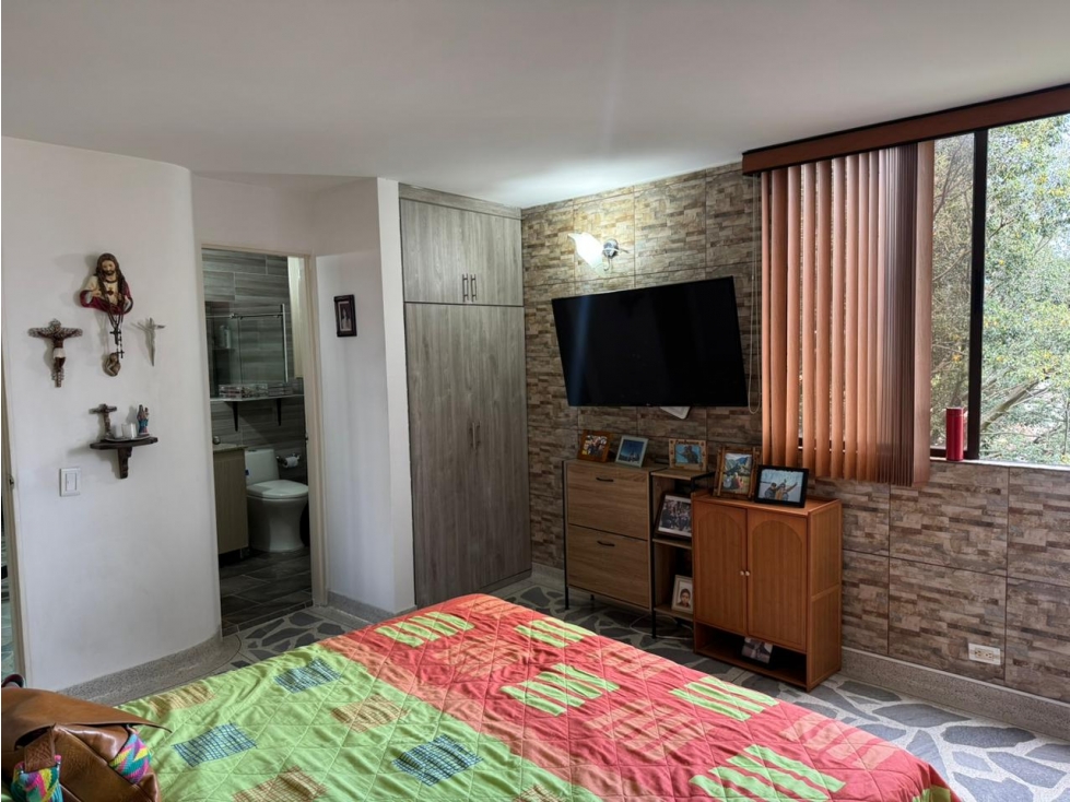 Apartamento en venta en La Almeria, Medellín · foto 22 de 23