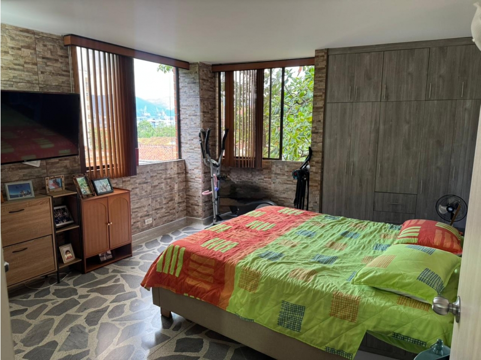 Apartamento en venta en La Almeria, Medellín · foto 23 de 23
