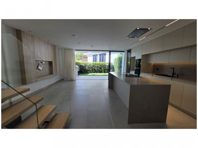 Apartamento en venta en Montessori, Envigado · foto 2 de 24