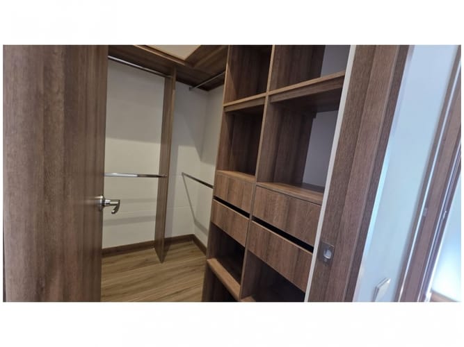 Apartamento en venta en Montessori, Envigado · foto 19 de 24