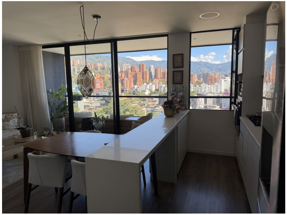 Apartamento en venta en Lalinde, Medellín · foto 5 de 24