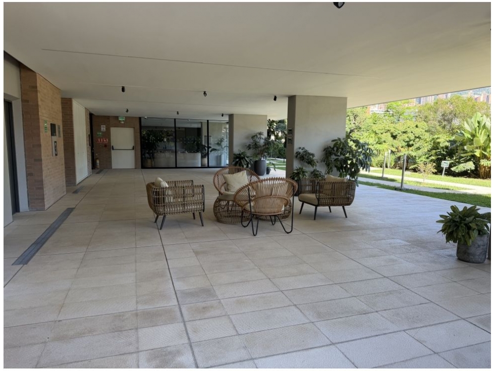 Apartamento en venta en Lalinde, Medellín · foto 19 de 24