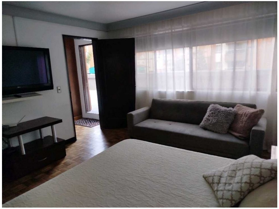 Apartamento en venta en Laureles, Medellín · foto 3 de 24