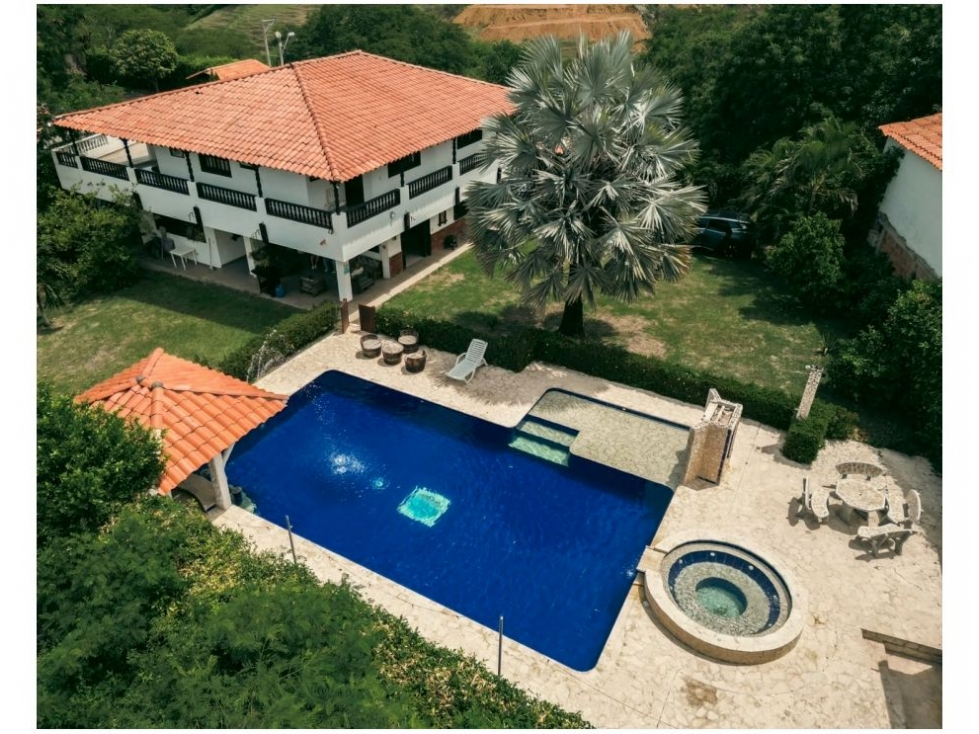4BR Country House in Paso real (450 m²) for Sale